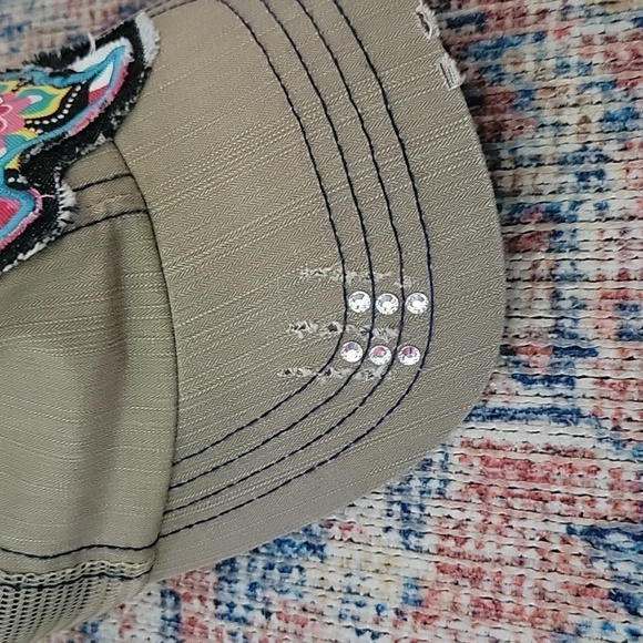 Hat - Picture 3 of 7